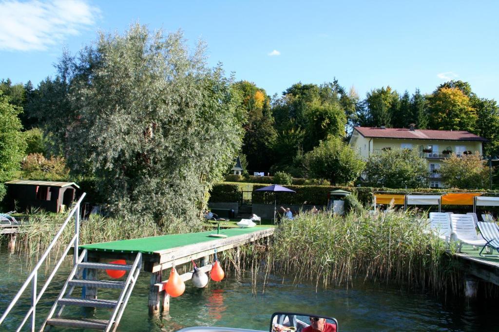 Ferienbungalow Weber Velden am Wörthersee Exterior foto
